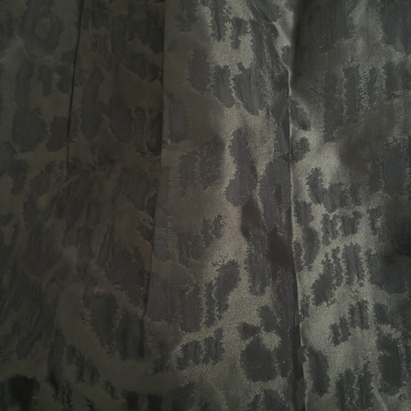 Cheetah print mini skirt - Picture 2 of 3